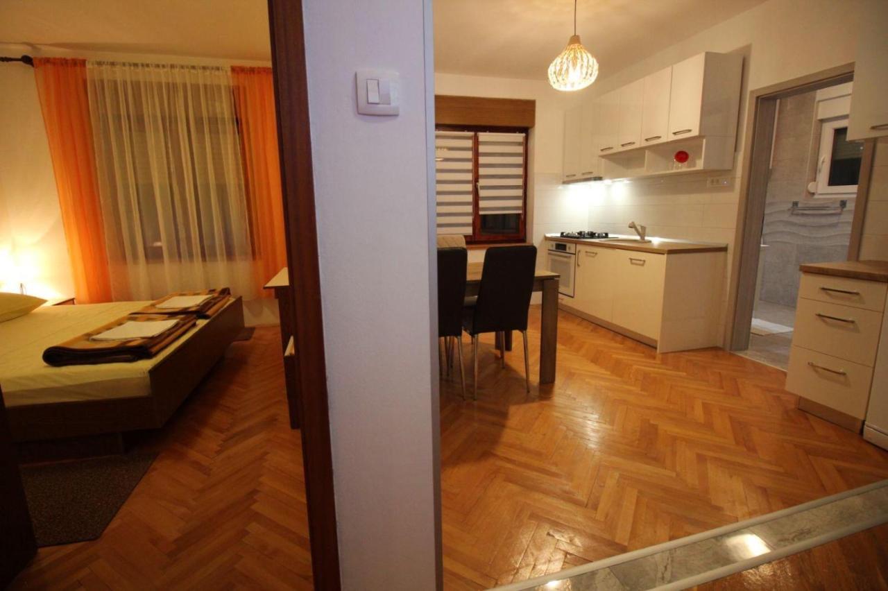 Apartment ZO-NA Povile Buitenkant foto